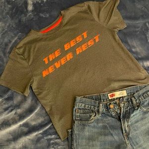 Xersion / The Best Never Rest / Boys Graphic T-shirt / Large (14-16) Husky